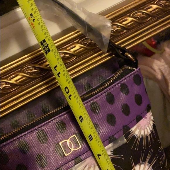 Crossover.  NWT DD 💯 leather trim - Picture 7 of 10